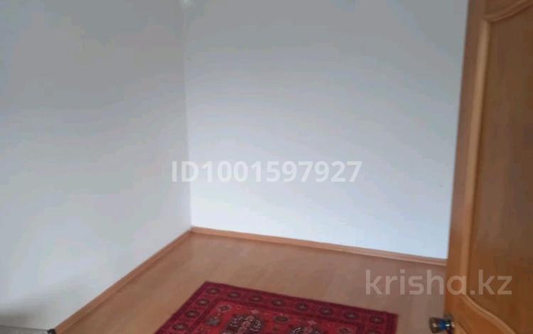 3-комнатная квартира · 59 м² · 3/5 этаж, мкр Центральный, Досмухамбетова 5 за 20.5 млн ₸ в Атырау — фото 2