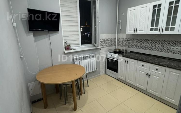 2-комнатная квартира · 58 м² · 3/6 этаж, 16-й мкр 43 — Напротив супермаркета Нур за 20 млн ₸ в Актау — фото 2
