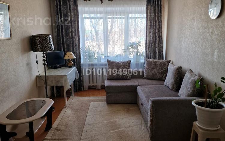 3-бөлмелі пәтер · 61 м² · 1/5 қабат, ул. 50 лет Октября 116 — Пересечение улиц 50 лет Октября и Сандригайло, бағасы: 17.5 млн ₸ в Рудном — фото 2