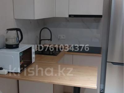 Аренда квартир в Астане: 1-комнатная квартира · 35 м² · 5/9 этаж · помесячно, Казыбек би 35 за 180 000 〒 1-комнатная квартира · 35 м² · 5/9 этаж · помесячно, Казыбек би 35 за 180 000 〒 в Астане, Нура р-н