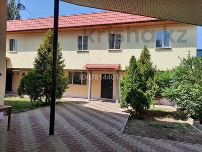 Аренда домов или дач в Алматы: Отдельный дом · 5 комнат · 200 м², мкр Таугуль-3 32 — Нурмаханова за 400 000 〒 Отдельный дом · 5 комнат · 200 м², мкр Таугуль-3 32 — Нурмаханова за 400 000 〒 в Алматы, Ауэзовский р-н