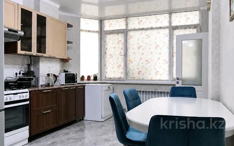 2-комнатная квартира · 61 м² · 1/9 этаж, мкр Мамыр-3 — Сыина Шаляпина за 49 млн ₸ в Алматы, Ауэзовский р-н — фото 16