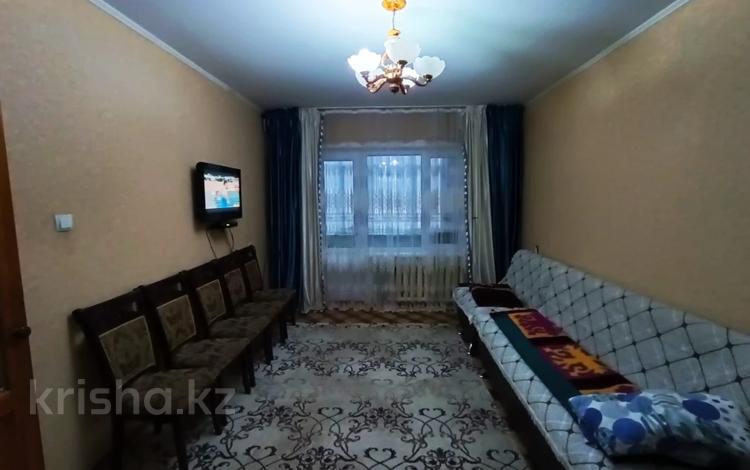 3-комнатная квартира, 66 м², 1/5 этаж, микр. Алатау 45 за 18.5 млн 〒 в Таразе — фото 2