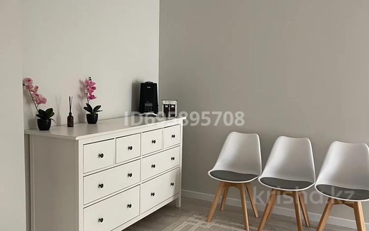 1-бөлмелі пәтер · 48 м² · 4/9 қабат, Нажимеденова, бағасы: 27 млн ₸ в Астане, Алматы р-н — фото 2