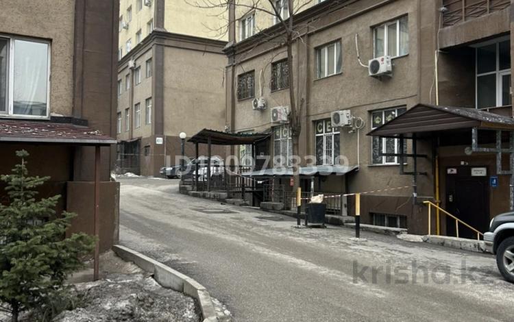 Свободное назначение, офисы, магазины и бутики, склады, общепит, салоны красоты, медцентры и аптеки, образование, развлечения · 60 м² за 35 млн ₸ в Алматы, Бостандыкский р-н — фото 2