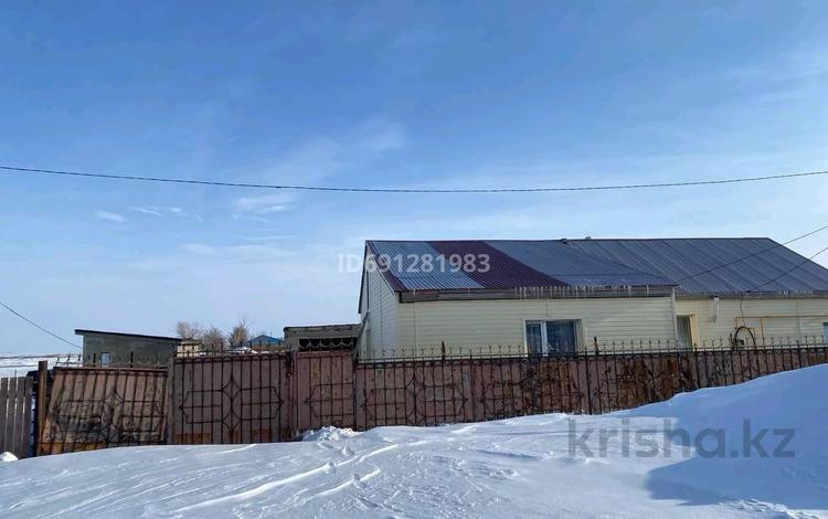 Отдельный дом · 3 комнаты · 120 м² · 18 сот., Комсомольская 81 — Обменяю на автомобиль за 15 млн 〒 в Волгодоновке — фото 2