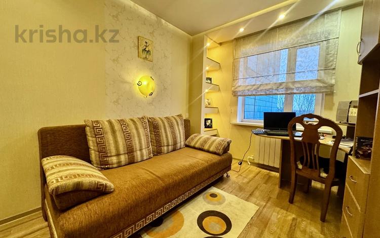 4-комнатная квартира · 80 м² · 8/9 этаж, мкр Юго-Восток, мкр Орбита 36 за 29.9 млн ₸ в Караганде, Казыбек би р-н — фото 2