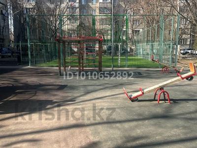 1-комнатная квартира · 33.5 м² · 5/5 этаж, мкр Аксай-2 3 за 24 млн 〒 в Алматы, Ауэзовский р-н