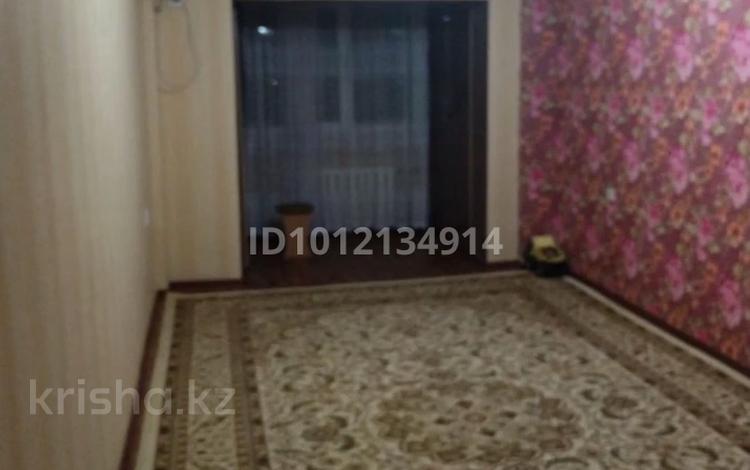 3-комнатная квартира · 70 м² · 4/5 этаж, Мкр. Акмешит 9 за 12.8 млн ₸ в  — фото 2