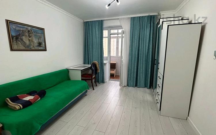 2-комнатная квартира · 70 м² · 8/16 этаж, Богенбай батыра 24/2 за 250 000 ₸ в Астане, Сарыарка р-н — фото 2