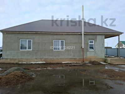 Отдельный дом · 3 комнаты · 120 м² · 10 сот., Пепель за 18 млн 〒 в Аксае