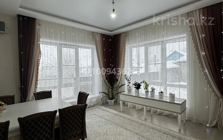 Отдельный дом · 7 комнат · 200 м² · 6 сот., Жазыкова 27А — Малышка за 53 млн 〒 в Актобе — фото 3