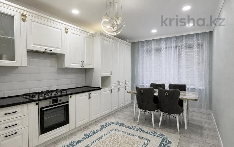 3-комнатная квартира · 127.3 м² · 2/5 этаж, мкр. Алтын орда, Батыс 2 за 47 млн ₸ в Актобе — фото 49