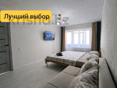 1-бөлмелі пәтер · 37 м² · 4/5 қабат, мкр 8, Братьев жубановых 296/к3 — Дару, Лётное училище, МВД, Жубанова университет, бағасы: 10 000 〒 в Актобе