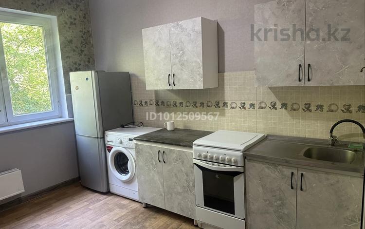 3-комнатная квартира · 80 м² · 2/5 этаж, мкр Кулагер 2 за 250 000 ₸ в Алматы, Жетысуский р-н — фото 2
