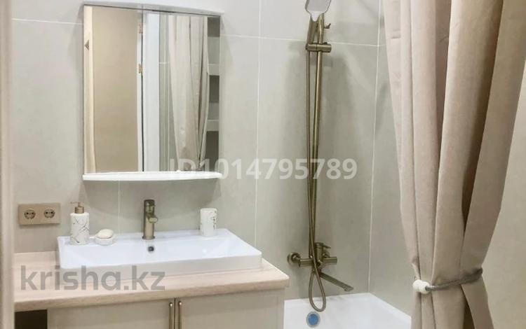 2-комнатная квартира · 44 м² · 2/12 этаж, мкр Уркер, Туран 67 за 320 000 ₸ в Астане, Нура р-н — фото 2