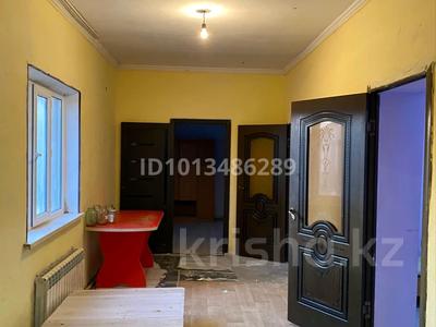 Отдельный дом · 4 комнаты · 150 м² · 400 сот., мкр Азат, Мкр Азат Ақшадыра көшесі 61 — Жайна көшесі за 13 млн ₸ в Шымкенте, Енбекшинский р-н