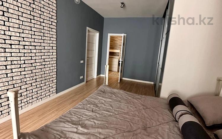 3-бөлмелі пәтер, 110 м², 3/21 қабат ай сайын, Аль-Фараби 21, бағасы: 700 000 〒 в Алматы, Бостандыкский р-н — фото 2