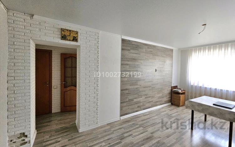 2-комнатная квартира · 46.6 м² · 3/5 этаж, Сортировка, Локомотивная 157 — Кафе Молодежное за 10.5 млн ₸ в Караганде, Алихана Бокейханова р-н — фото 2