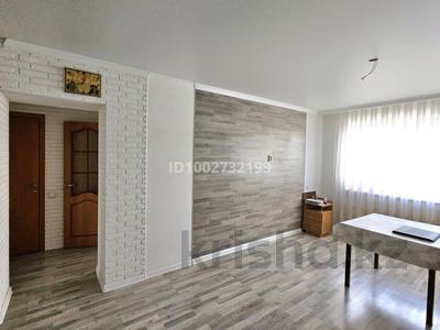 2-бөлмелі пәтер · 46.6 м² · 3/5 қабат, Сортировка, Локомотивная 157 — Кафе Молодежное, бағасы: ~ 9.9 млн ₸ в Караганде, Алихана Бокейханова р-н