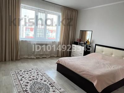 3-бөлмелі пәтер · 90 м² · 9/9 қабат, Молодежная 3, бағасы: 200 000 ₸ в Уральске
