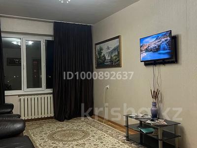 Аренда квартир посуточно в Алматинской обл.: 2-комнатная квартира · 70 м² · 4/5 этаж, 5 микрорайон 42 дом — Первый дом при въезде в город за 15 000 〒 2-комнатная квартира · 70 м² · 4/5 этаж, 5 микрорайон 42 дом — Первый дом при въезде в город за 15 000 〒 в Конаеве (Капчагай)