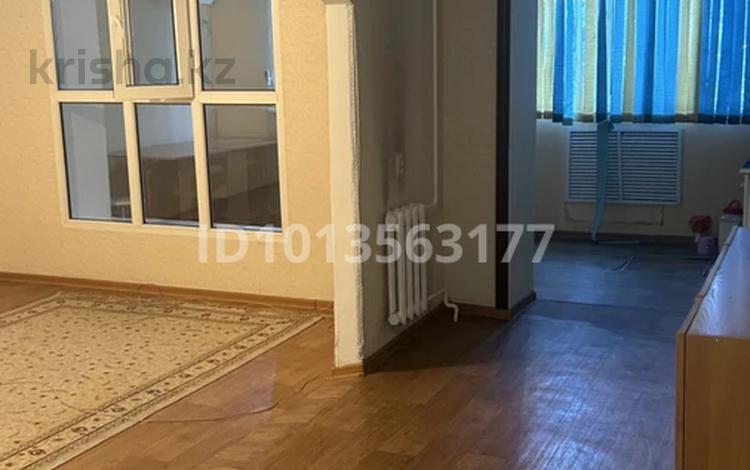 3-комнатная квартира · 56.3 м² · 1/5 этаж, Ракишева 63/66 — Рядом комунальный базар за 27 млн ₸ в Талдыкоргане, мкр Жастар — фото 5