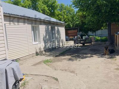 Часть дома · 3 комнаты · 60 м² · 5 сот., Шернияза Жарылгас-улы 116 за 11 млн ₸ в Актобе, мкр. Курмыш