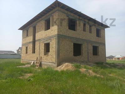 Продажа домов и дачи в Шымкенте: Отдельный дом · 6 комнат · 290 м² · 10 сот., мкр Бозарык , 189 квартал 30 за 36 млн 〒 Отдельный дом · 6 комнат · 290 м² · 10 сот., мкр Бозарык , 189 квартал 30 за 36 млн 〒 в Шымкенте, Абайский р-н