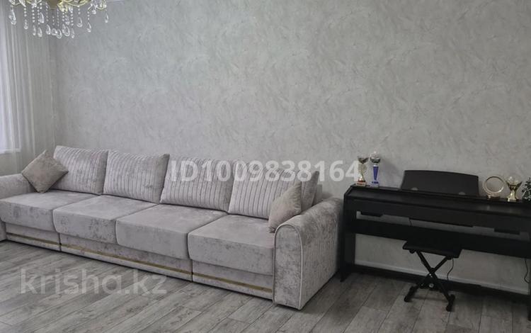 4-комнатная квартира · 81 м² · 2/5 этаж, Коммунистическая за 44 млн ₸ в Щучинске — фото 2