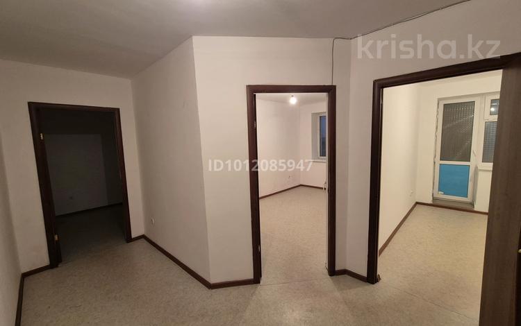 2-бөлмелі пәтер · 48 м² · 3/3 қабат, Нур Актобе, Нұр Ақтөбе 56 — Ж/м Каргалы 56, бағасы: 100 000 ₸ — фото 2