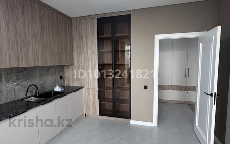 2-бөлмелі пәтер · 80 м² · 9/9 қабат, Жандосова 73/a, бағасы: 250 000 ₸ в Шымкенте — фото 2