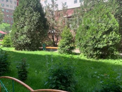 3-бөлмелі пәтер · 80 м² · 5/7 қабат, Нурмакова, бағасы: 72.5 млн ₸ в Алматы, Алмалинский р-н