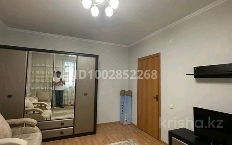 1-комнатная квартира · 35 м² · 5/12 этаж, мкр Акбулак 43/1 за 200 000 ₸ в Алматы, Алатауский р-н — фото 2