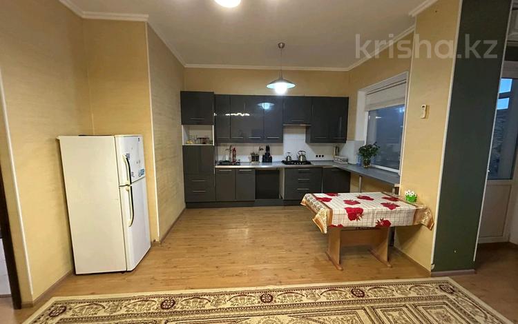 2-бөлмелі пәтер · 57 м² · 2/9 қабат, мкр 12, Богенбай, бағасы: 20.5 млн ₸ в Актобе — фото 2