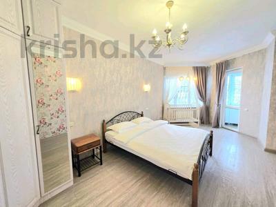4-комнатная квартира · 160 м² · 8/15 этаж, Достык 128 за 65 000 ₸ в Алматы, Медеуский р-н