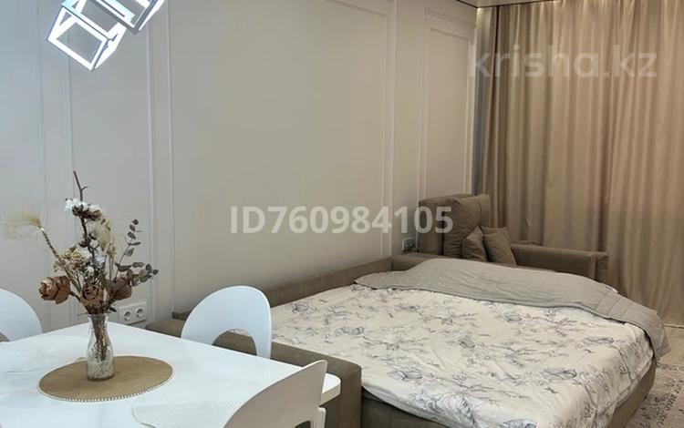 1-комнатная квартира · 50 м² · 14/17 этаж, Навои 39 — Жандосова за 16 000 ₸ в Алматы, Ауэзовский р-н — фото 2