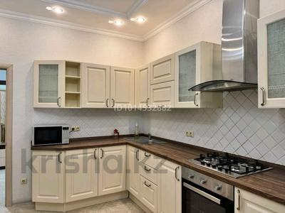 2-комнатная квартира · 80 м² · 4/7 этаж, Н Назарбаева 233/2 — Возле памятника М Маметова за 250 000 ₸ в Уральске