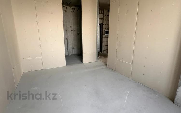 4-бөлмелі пәтер · 200 м² · 12/13 қабат, Кармысова 84/2, бағасы: 205 млн ₸ в Алматы, Медеуский р-н — фото 2