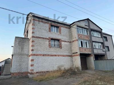 Часть дома · 6 комнат · 250 м² · 6 сот., Петренко 62 — На 22 микрорайоне возле магазина халык за 45 млн ₸ в Экибастузе
