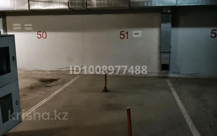 Паркинг · 15 м² · Аль Фараби 10, бағасы: 20 000 ₸ в Астане, Есильский р-н — фото 3