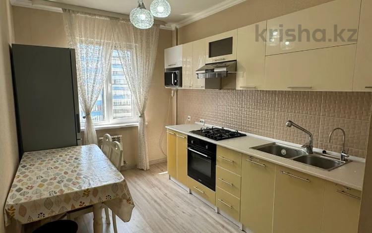 2-комнатная квартира, 62 м², 6/9 этаж, мкр Мамыр-4, шаляпина за 42 млн 〒 в Алматы, Ауэзовский р-н — фото 3