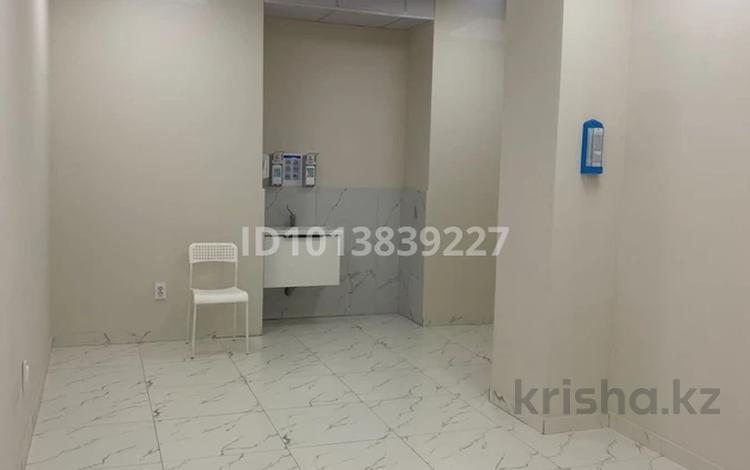 Свободное назначение, салоны красоты · 35 м² за 300 000 ₸ в Астане, Нура р-н — фото 2