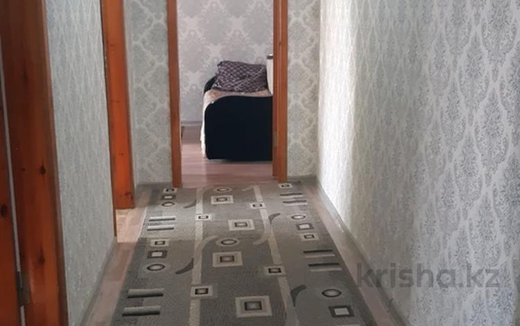 3-бөлмелі пәтер, 60 м², 2/3 қабат, мкр Фёдоровка , Орлова 103, бағасы: 16.5 млн 〒 в Караганде, Казыбек би р-н — фото 2