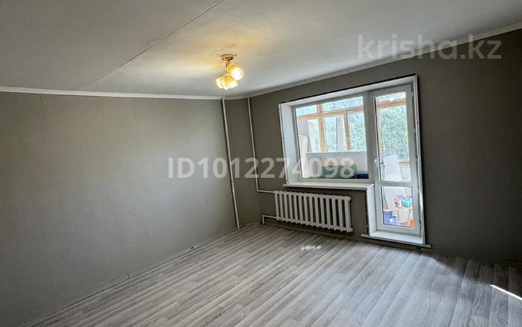 1-комнатная квартира · 38 м² · 3/5 этаж, Мкр. Степной-2 2 за 16 млн ₸ в Караганде — фото 2