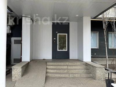 3-комнатная квартира · 103.2 м² · 8/10 этаж, мкр 12 за 36 млн 〒 в Актобе