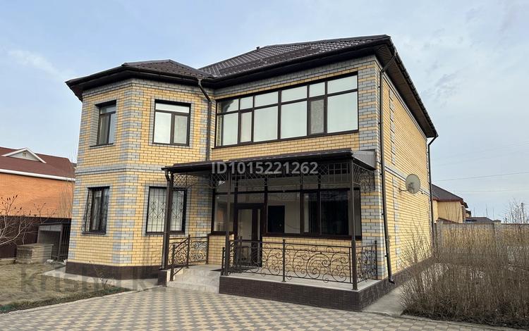 Отдельный дом · 5 комнат · 250 м² · 10 сот., Ж/м Береке — Автоцон за 135 млн ₸ в Актобе — фото 2