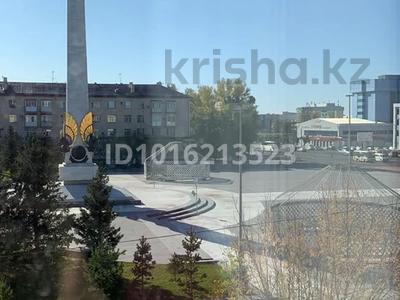 3-комнатная квартира · 75 м² · 3/4 этаж, Бухар Жырау 38 — Алиханова за 350 000 ₸ в Караганде, Казыбек би р-н