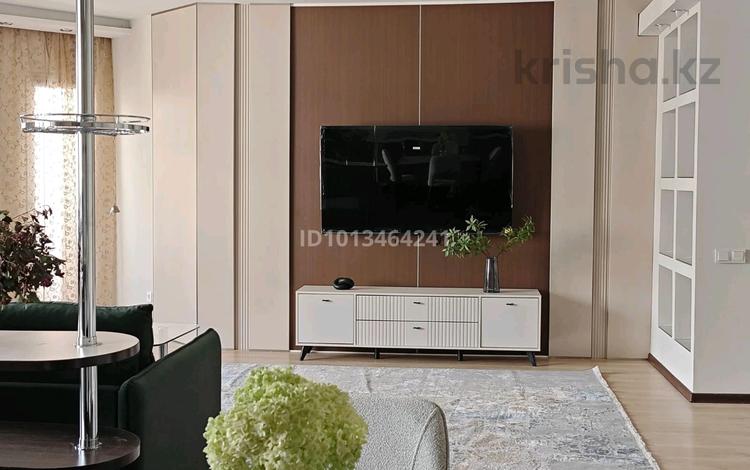 3-бөлмелі пәтер · 115 м² · 14/15 қабат, Ходжанова 76, бағасы: 600 000 ₸ в Алматы, Бостандыкский р-н — фото 2