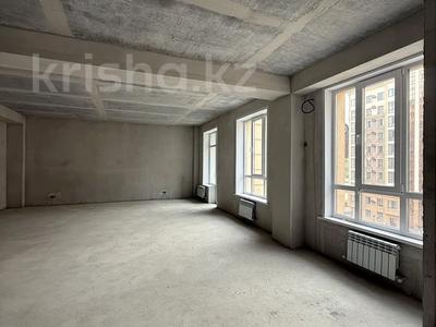 5-бөлмелі пәтер · 180 м² · 5/10 қабат, Есенберлина 20, бағасы: 93 млн ₸ в Усть-Каменогорске